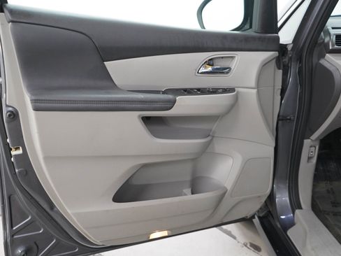 Used 2016 Honda Odyssey SE image 22