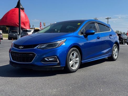 Used 2017 Chevrolet Cruze LT image 7