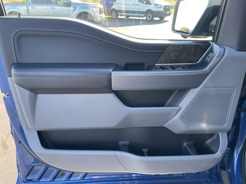 Used 2022 Ford F150 XLT w/ Equipment Group 302A High image 10