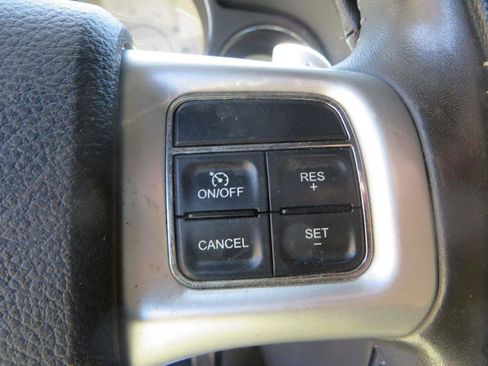 Used 2013 Dodge Challenger SXT RWD image 14