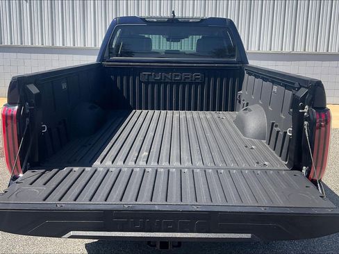 Used 2024 Toyota Tundra Limited AWD/4WD image 40