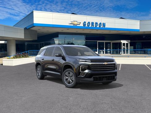 New 2026 Chevrolet Traverse LT w/ Driver Confidence Package AWD/4WD image 1