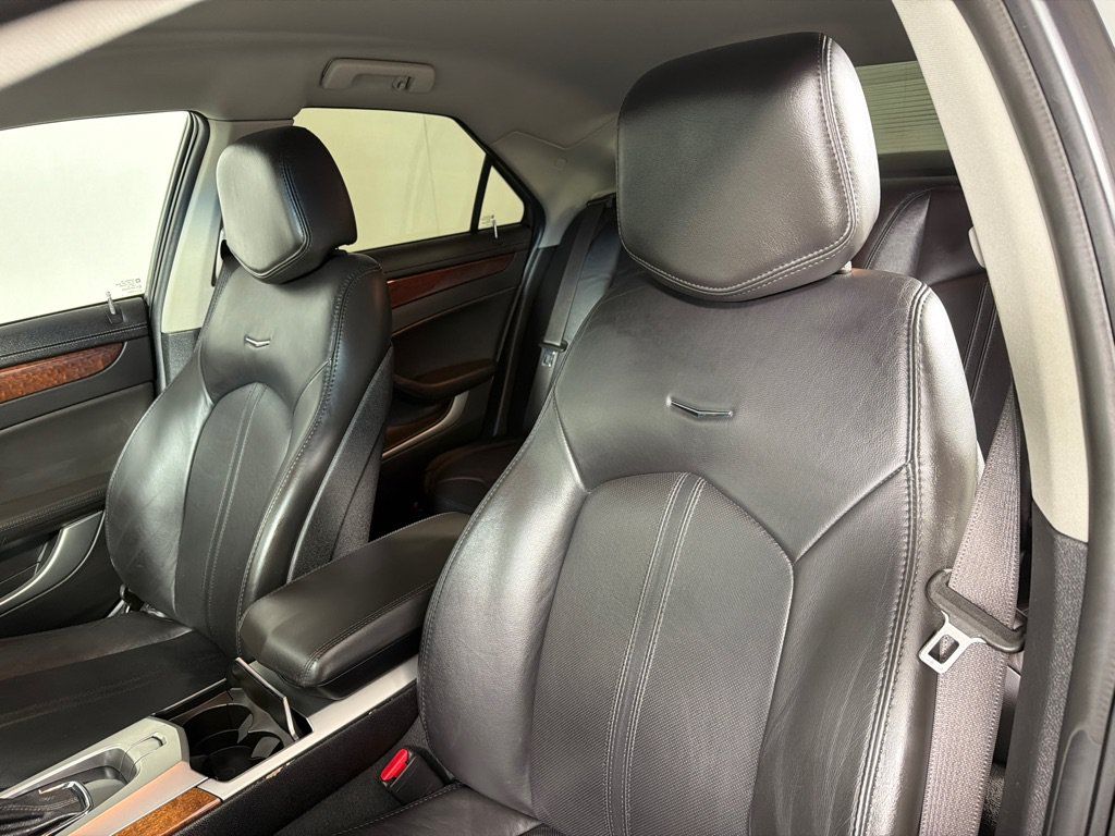 Used 2010 Cadillac CTS Luxury AWD/4WD image 12