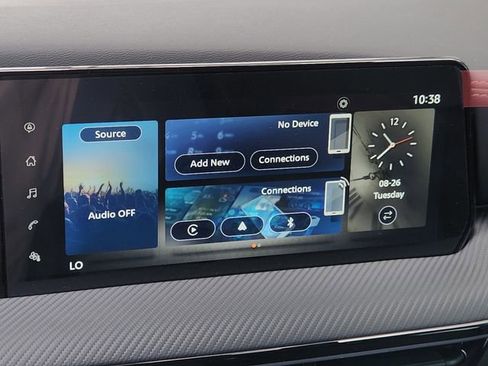 New 2025 Nissan Kicks SR w/ Illumination Package image 14