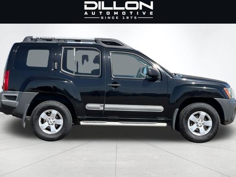 Used 2011 Nissan Xterra S w/ 4X4 Value Package image 3