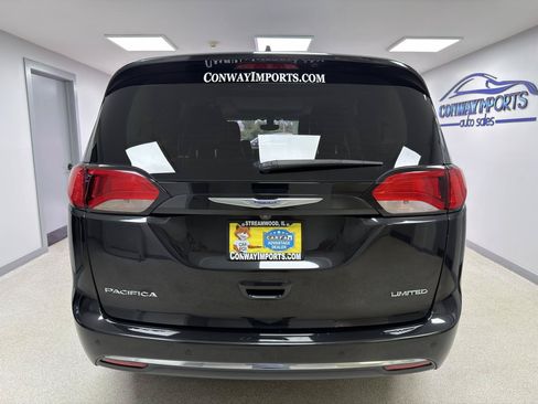Used 2019 Chrysler Pacifica Limited FWD image 7