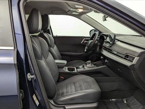 Used 2024 Mitsubishi Outlander SE image 21