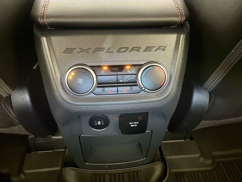 Used 2025 Ford Explorer ST image 26