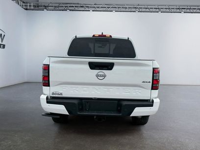 New 2026 Nissan Frontier SV w/ Tow Package