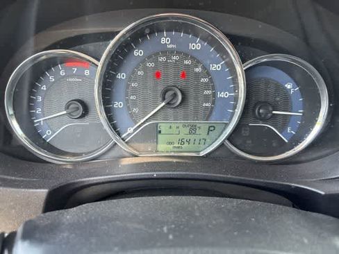 Used 2014 Toyota Corolla LE image 15