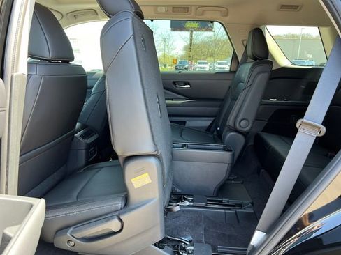 New 2026 Nissan Pathfinder SL AWD/4WD image 6