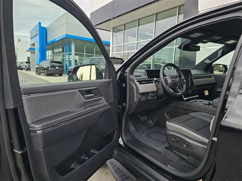 New 2026 GMC Sierra EV Elevation image 21