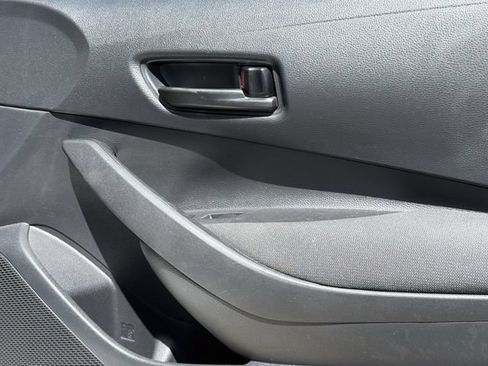 Used 2025 Toyota Corolla LE FWD image 26