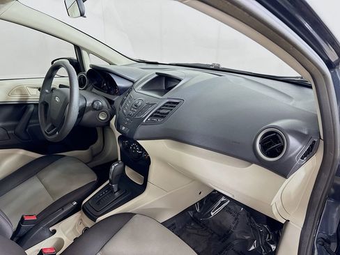 Used 2011 Ford Fiesta S FWD image 30