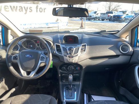 Used 2013 Ford Fiesta SE image 16