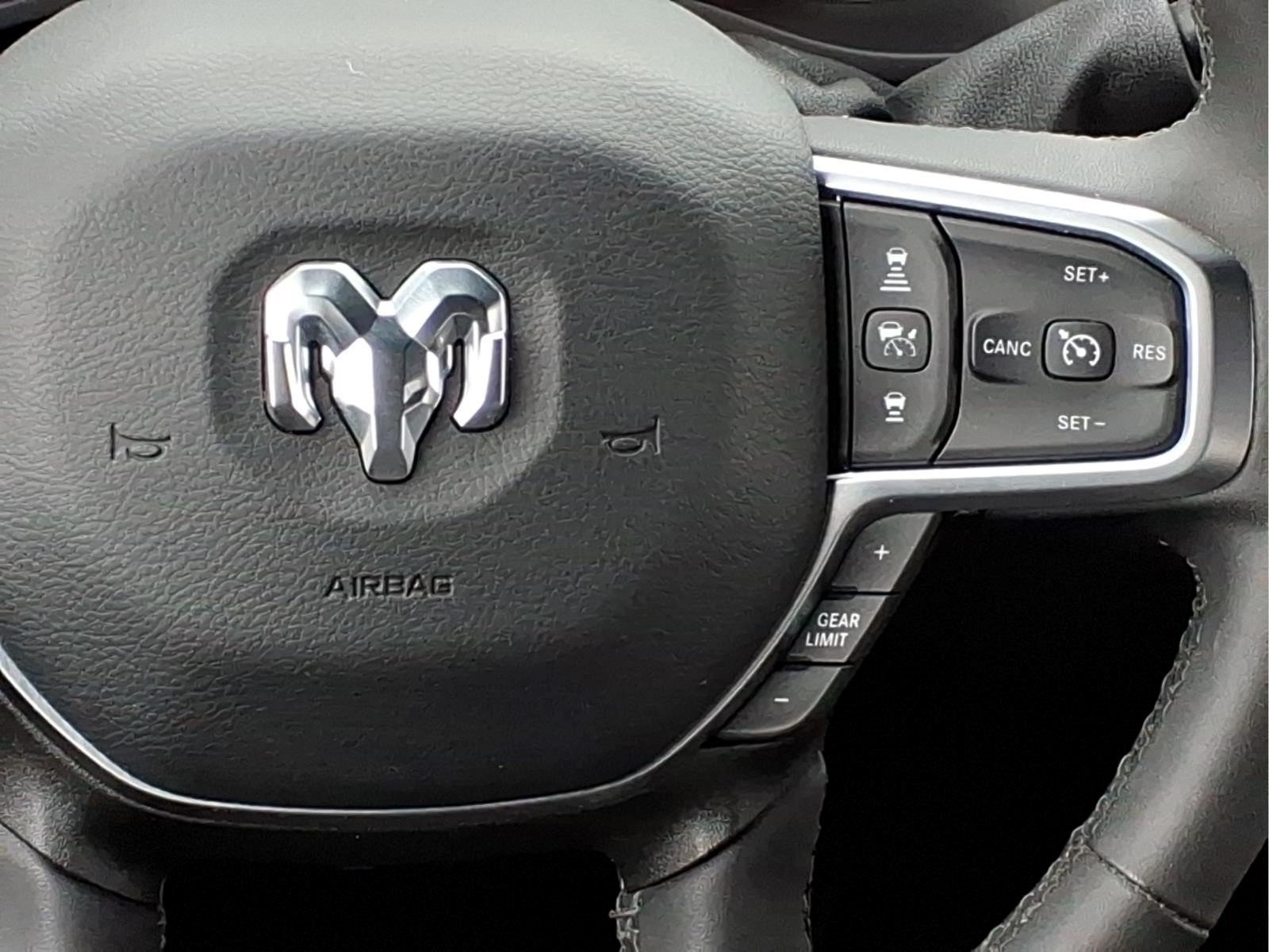 Used 2025 RAM 2500 Big Horn AWD/4WD image 11