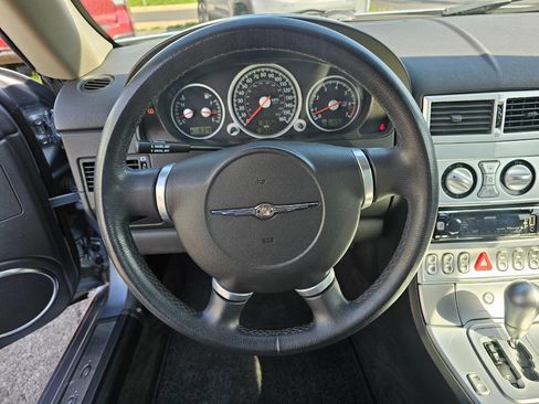 Used 2006 Chrysler Crossfire Limited RWD image 11