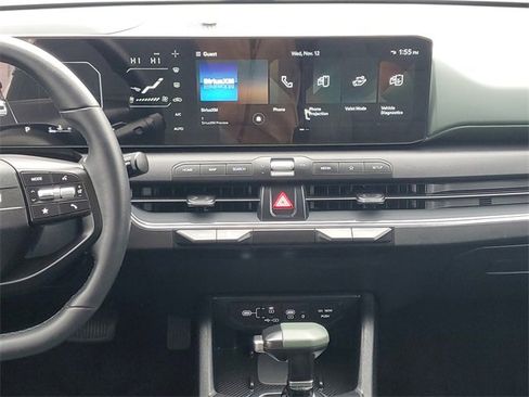 Used 2025 Kia K4 EX image 28