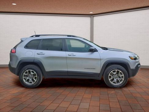Used 2022 Jeep Cherokee Trailhawk AWD/4WD image 4
