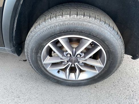 Used 2021 Jeep Grand Cherokee Limited w/ Luxury Group II image 42