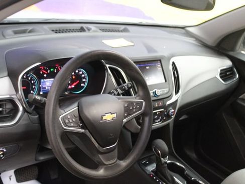Used 2023 Chevrolet Equinox LS w/ LS Convenience Package AWD/4WD image 14