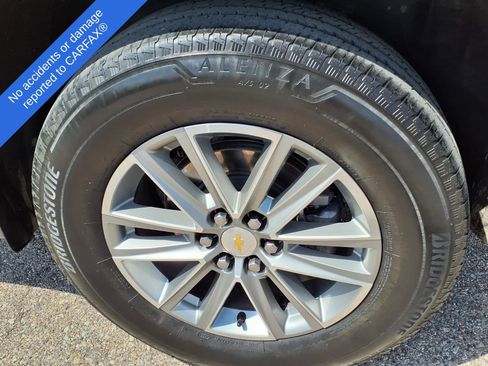 Used 2023 Chevrolet Traverse LT w/ LPO, Floor Liner Package AWD/4WD image 10