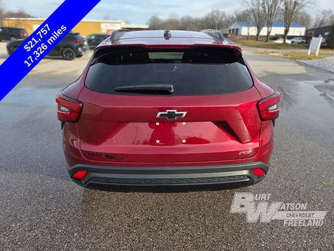 Used 2024 Chevrolet Trax RS w/ Driver Confidence Package image 8