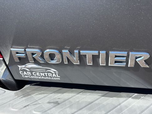 Used 2017 Nissan Frontier SV w/ SV Value Truck Package AWD/4WD image 26