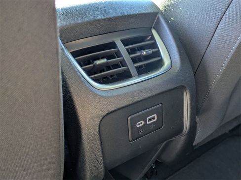 Used 2022 Chevrolet Blazer LT image 26