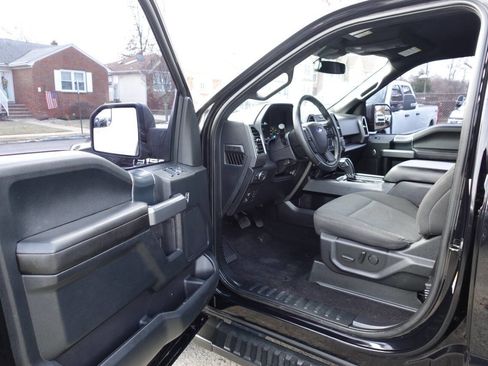 Used 2019 Ford F150 XLT w/ Equipment Group 302A Luxury image 12