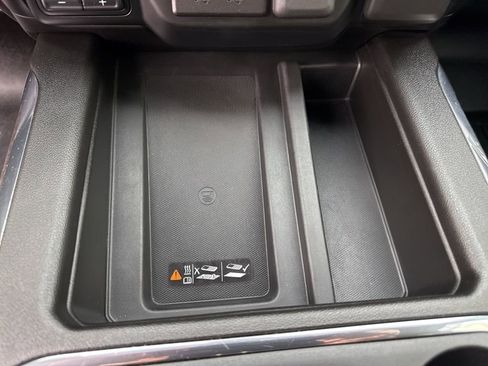 Used 2023 GMC Sierra 3500 Denali w/ Denali Ultimate Package image 31