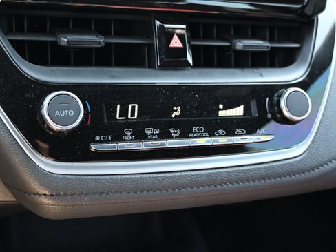 Used 2024 Toyota Corolla SE FWD image 24