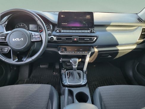 Used 2022 Kia Seltos S FWD image 9
