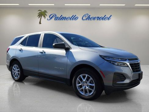 Used 2024 Chevrolet Equinox LS w/ LS Convenience Package FWD image 1