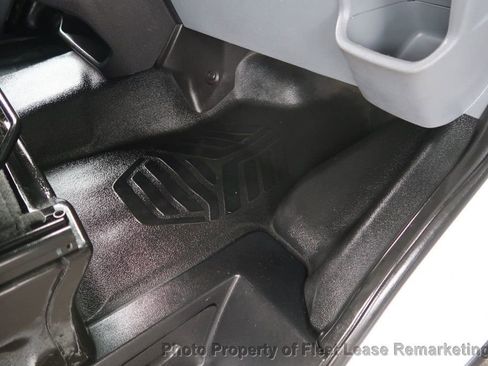 Used 2017 Ford Transit 350 XL RWD image 20