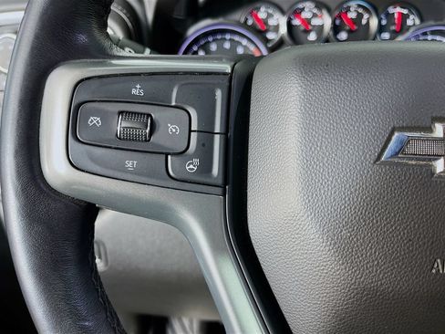 Used 2022 Chevrolet Silverado 1500 LT Trail Boss w/ Bed Protection Package AWD/4WD image 15