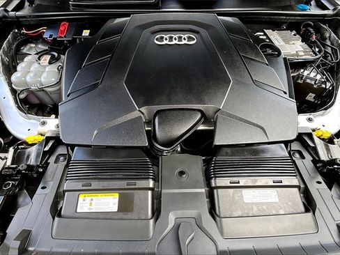 Used 2022 Audi Q7 3.0T Premium Plus w/ Premium Plus Package image 31
