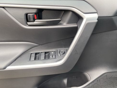 Certified 2025 Toyota RAV4 LE image 15