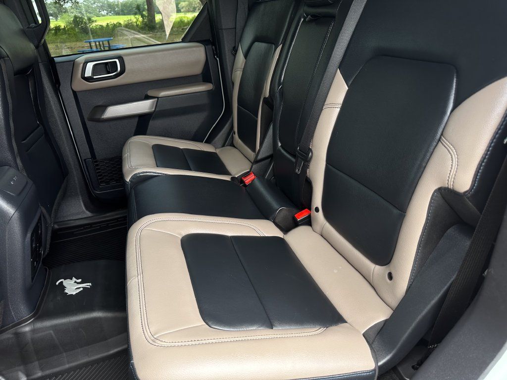 Used 2023 Ford Bronco Wildtrak AWD/4WD image 13