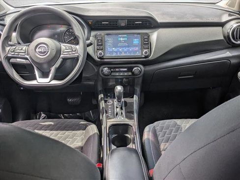 Used 2022 Nissan Kicks SV FWD image 16