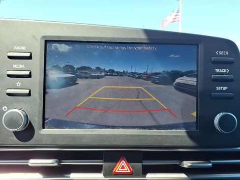 Certified 2023 Hyundai Elantra SEL w/ Preferred Accessory Package FWD image 25