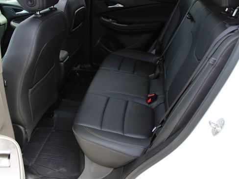 Used 2020 Buick Encore GX Essence w/ Experience Buick Package image 13