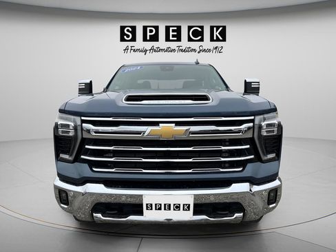 Used 2024 Chevrolet Silverado 2500 LTZ w/ LTZ Premium Package AWD/4WD image 6