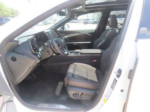 Used 2024 Lexus RX 350 FWD w/ Convenience Package image 24