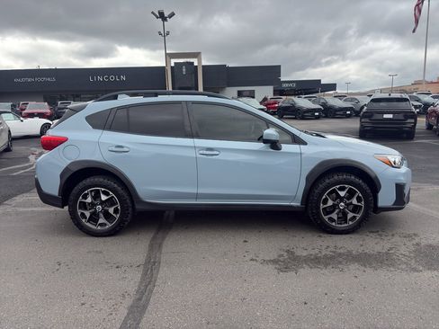 Used 2018 Subaru Crosstrek 2.0i Premium w/ Eyesight System image 8