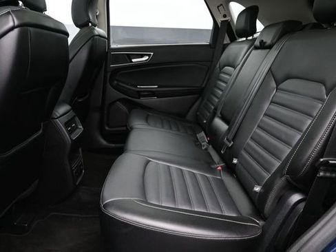 Used 2017 Ford Edge SEL w/ Equipment Group 201A AWD/4WD image 12