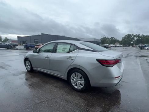 Certified 2023 Nissan Sentra SV w/ All-Weather Package FWD image 6