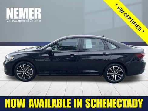 Used 2023 Volkswagen Jetta Sport FWD image 2