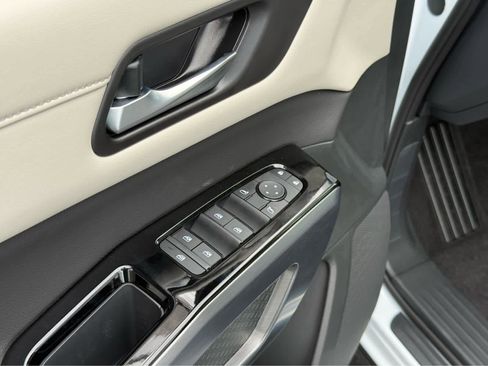 New 2026 Nissan Pathfinder SL AWD/4WD image 13