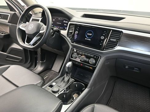 Used 2022 Volkswagen Atlas SE AWD/4WD image 30